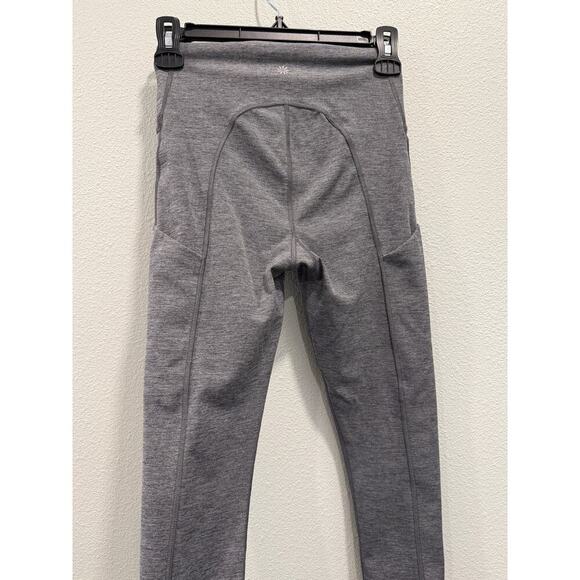 Athleta Woman's XXS Ultimate Stash Pocket Capri Gray Yoga Leggings - Picture 3 of 7